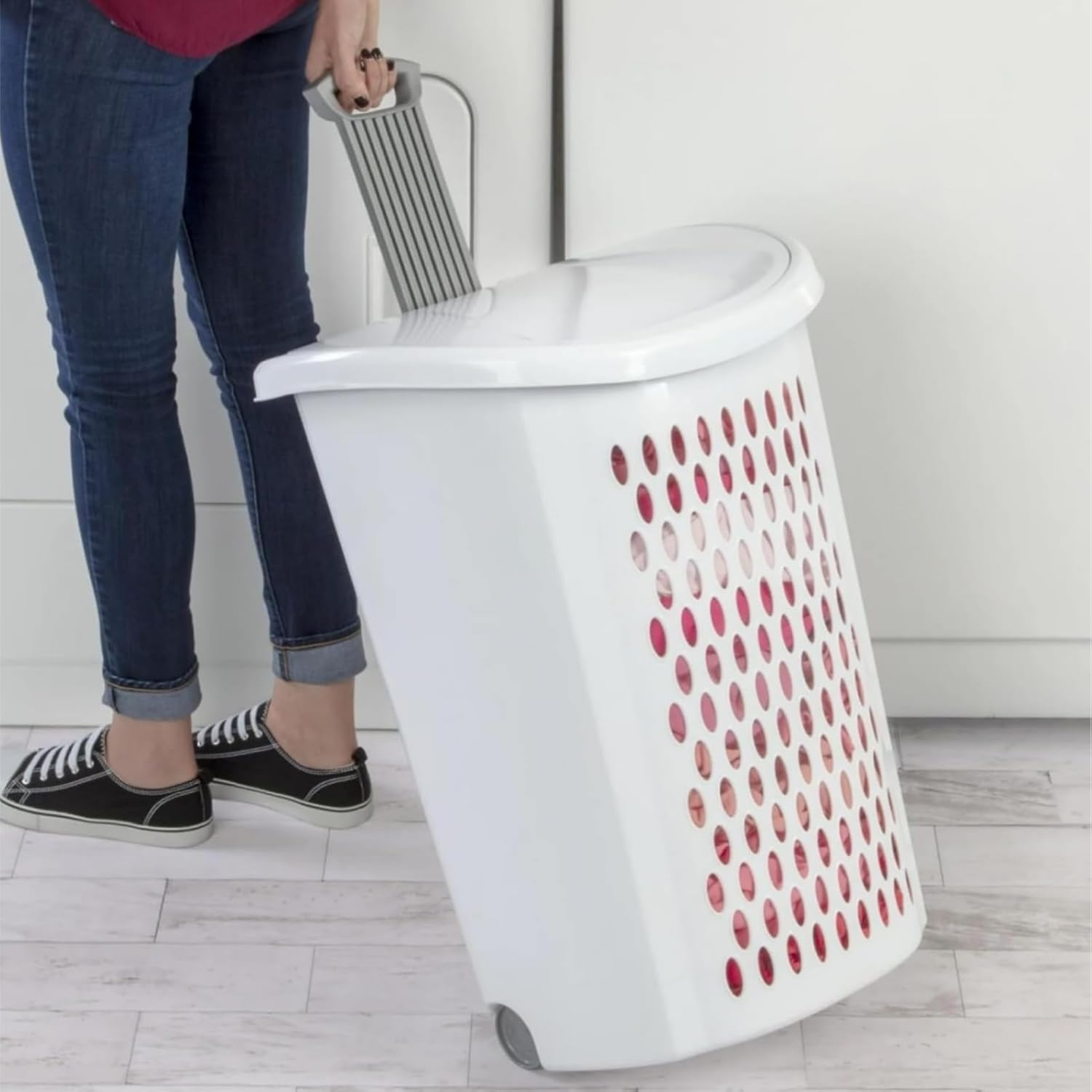 Wheeled Laundry Hamper with Ventilated Lid, White Laundry Baskets with Retractable Handle, for Laundry Room, Bathroom, College Dorm, Bedroom