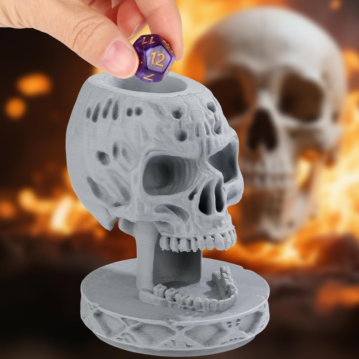Resin Skull Shape Dice Tower, Suitable for Dice Smaller Than 16mm, DND Dice Tray, Board Games Accessories, Skull Gifts for D&D Fans, Fantasy Gifts for TTRPG Gamer (Dice Not Included)