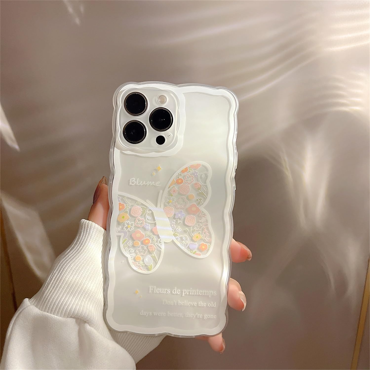 Custodia trasparente per iPhone 15, con motivo floreale astetico, farfalla, silicone TPU, design con bordo ondulato, per ragazze, custodia protettiva per iPhone 15