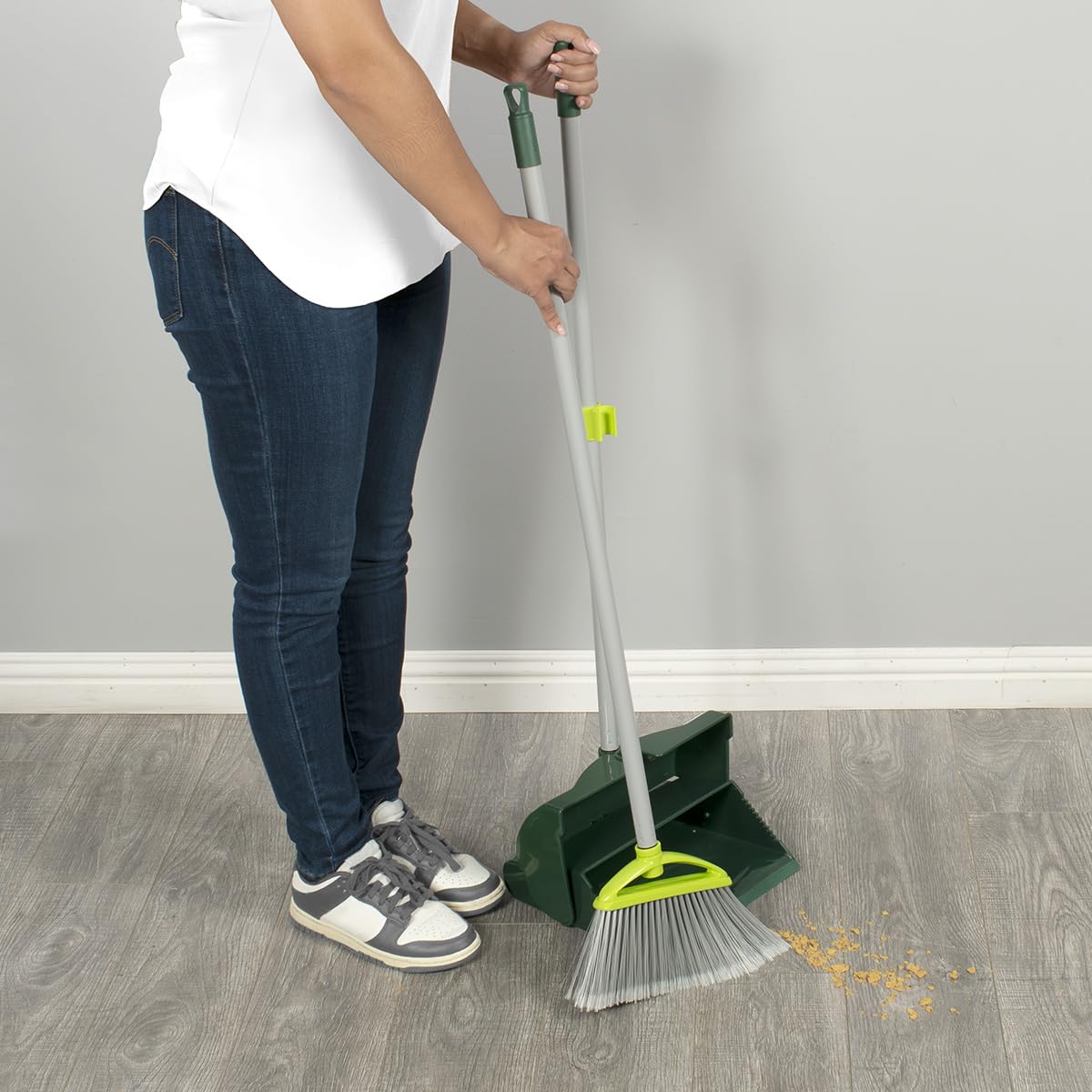 Amazon.com: Pine-Sol Broom and Dustpan Set for Home - Both Indoor