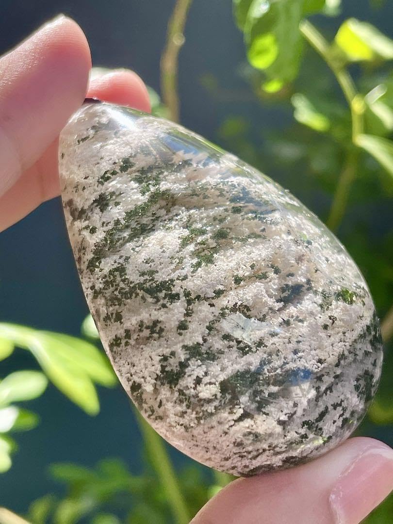 Amazon.co.jp: 超ビッグ ガーデンクォーツ 雫型 苔水晶 庭園水晶 