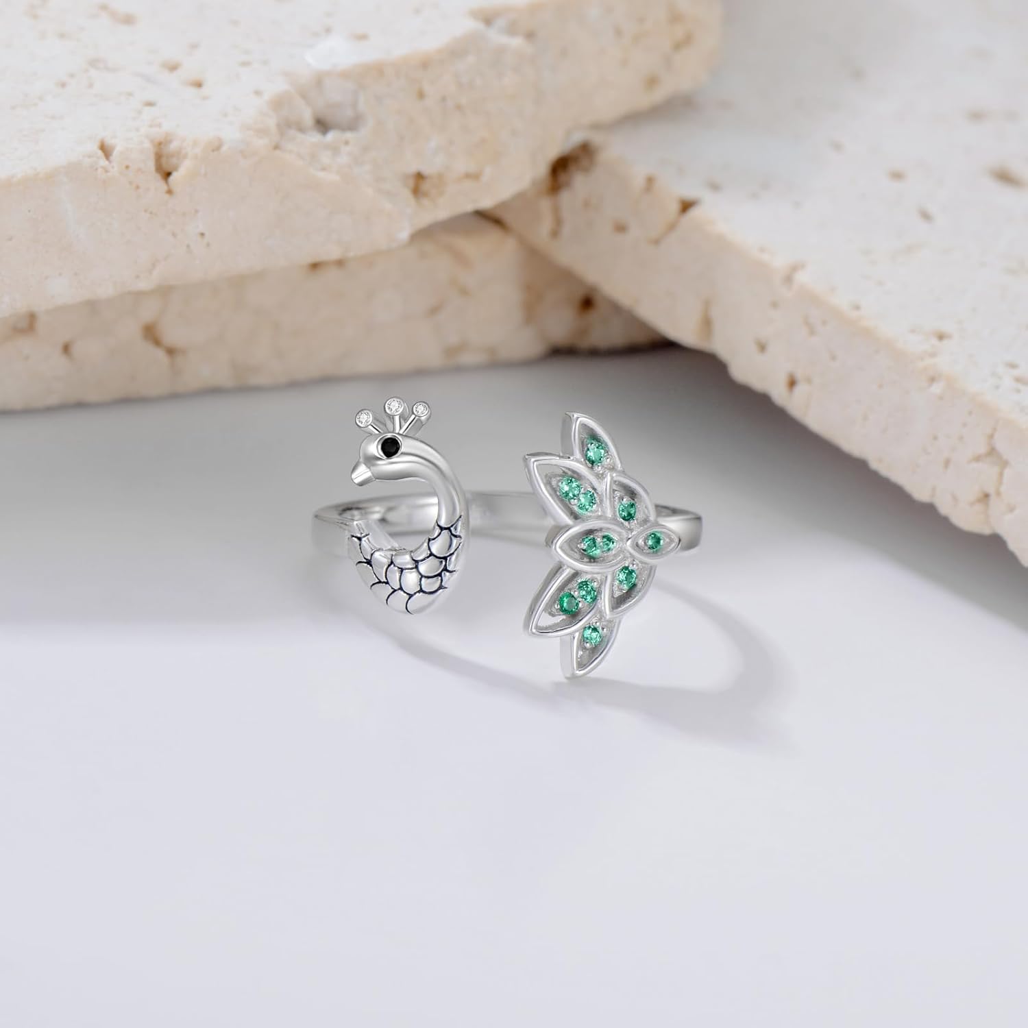 Emerald Rings for Women 925 Sterling Silver Green Emerald Statement Ring for Mother Wife Her