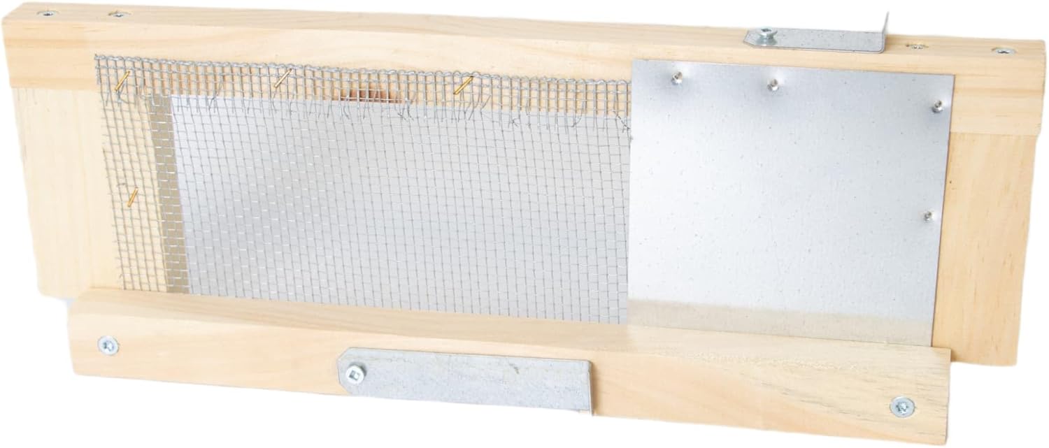 Lehman's Stoney Acres Robbing Screen for Beehive, Beekeeping Equipment to Prevent Hive Robbing, Easy to Install, Fits 8-Frame Langstroth Hives