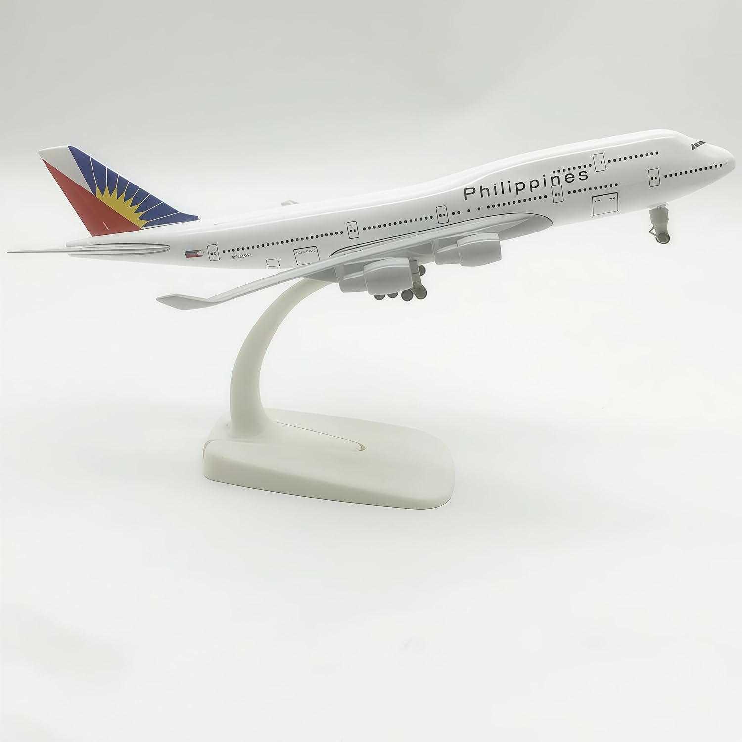 Philippine Airlines 747 Diecast Model 1:300 Scale 20cm Alloy Aircraft for Collection Display Shelf Desk Decor Home Office
