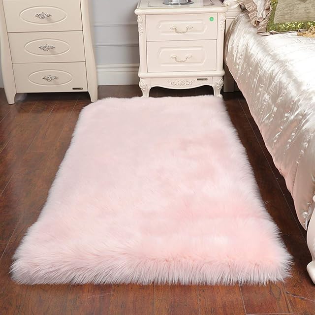 Cumay Super Soft Fluffy Faux Sheepskin Rug, Shaggy Silky Plush Carpet For Bedrooms Rugs Living Room Kids Rooms Decor Bedside Rugs (23.6 x 35.4 inch, Pink)