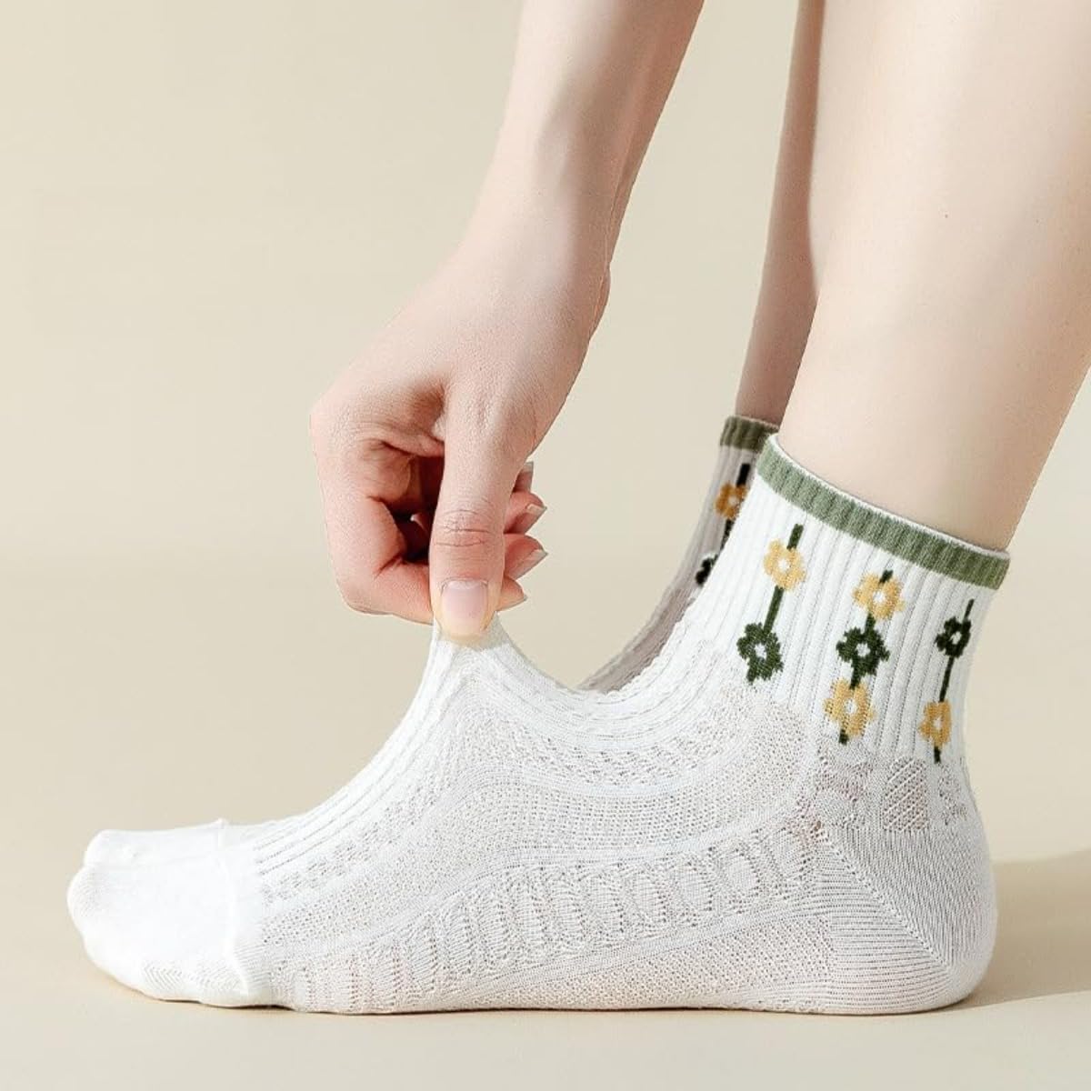 5 Pair Cute Ankle Socks for Women - Knitted Floral Pattern Cute Cottagecore Socks for Casual Wear - Image 7