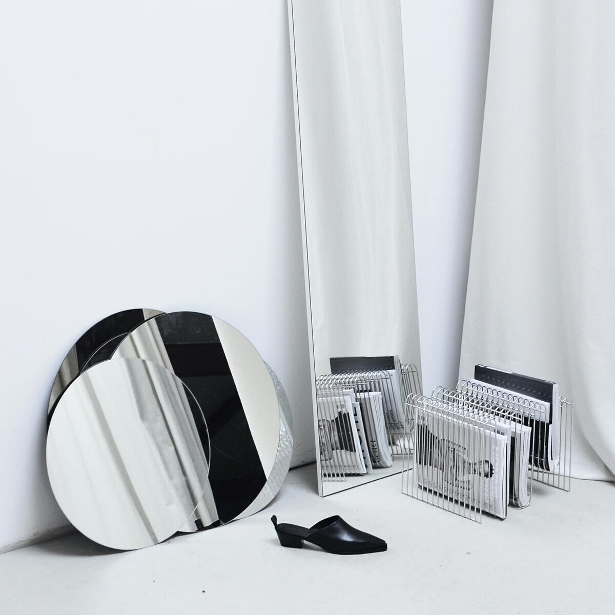AtHaus® Miroir Acrylique 3 mm incassable, Flexible et léger - Surface réfléchissante décorative sur Mesure - Carreaux pour projets DIY - Couleur : Argent - Taille: 60x60 cm