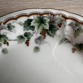 ★未使用★ NARUMI ナルミチャイナ ぶどう柄 皿5枚セット 廃盤 希少 レトロ 未使用 ナルミチャイナ ぶどう柄 大皿＆取り皿