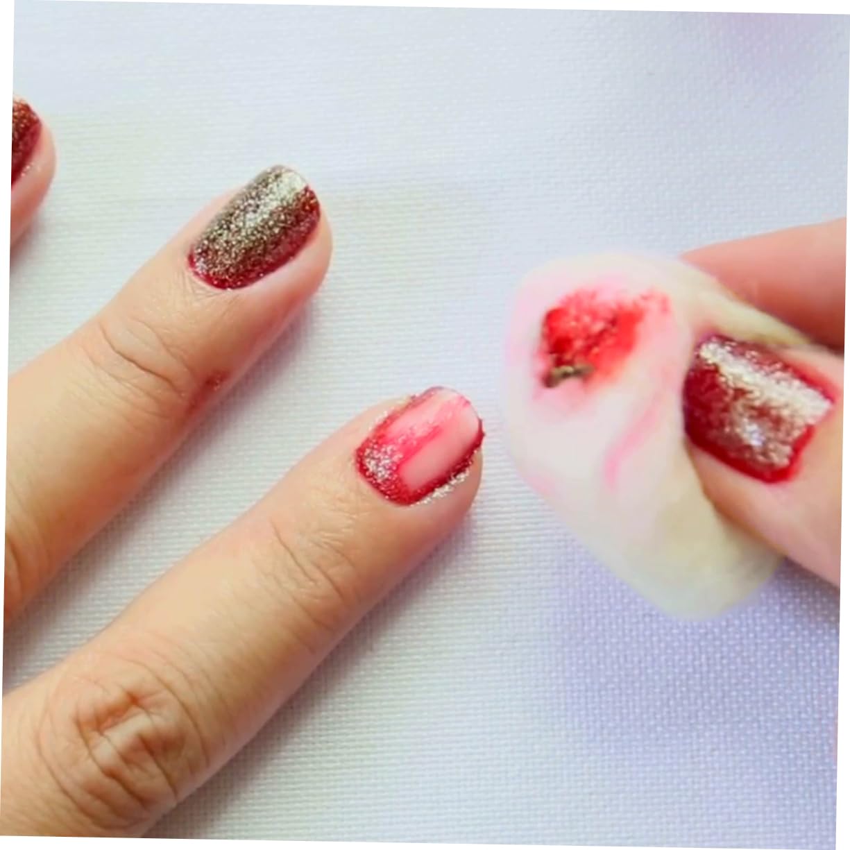 IWOWHERO Fingernail Polish Remover Pads 200pcs Soft Absorbent Cotton Balls Disposables for Nail Care