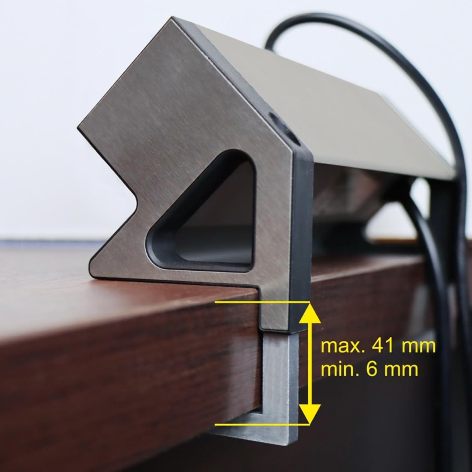 Enchufe de aluminio con 3 enchufes, USB-A USB-C, montaje con pinza