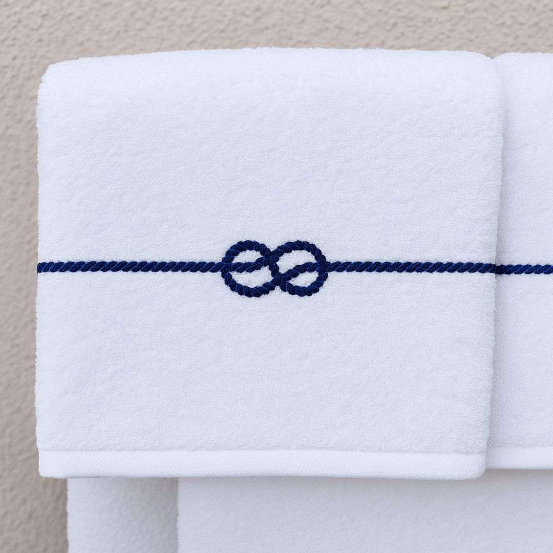 RICAMI FIORENTINI BALDI Set 5 Asciugamani con Ricamo Nodo Marinaro, Spugna di Cotone 100% 480 gr. 5 Pezzi: 2 Viso+ 2 ospite+ 1telo Doccia. Prodotto Artigianale Toscano (Saint Tropez, Bianco, 5 Pezzi)