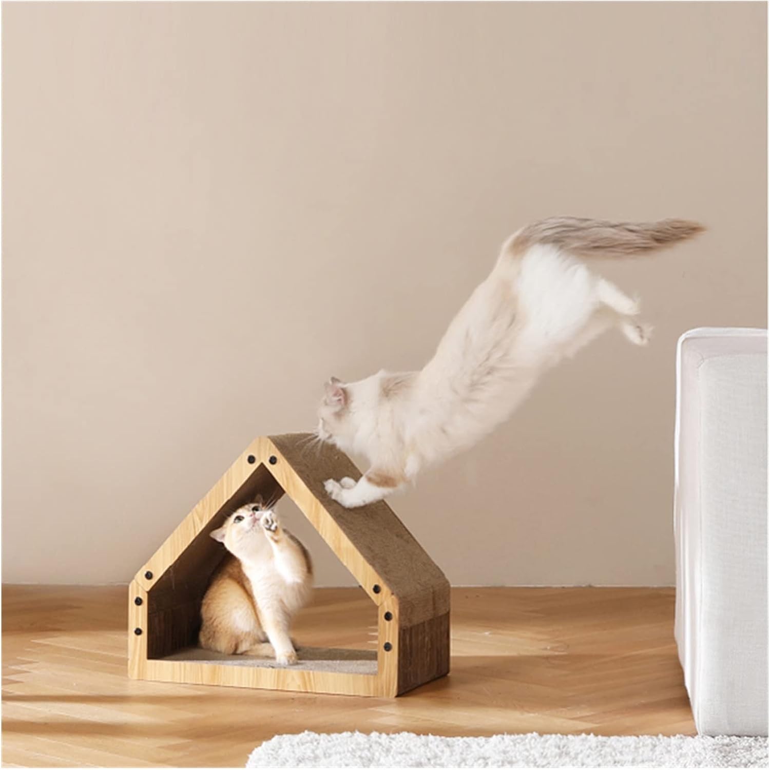 猫用スクラッチャー ハウスタイプ縦型猫スクラッチボード 猫砂 抜けにくい パン粉が落ちにくい 段ボール紙 猫スクラッチマット 猫のお