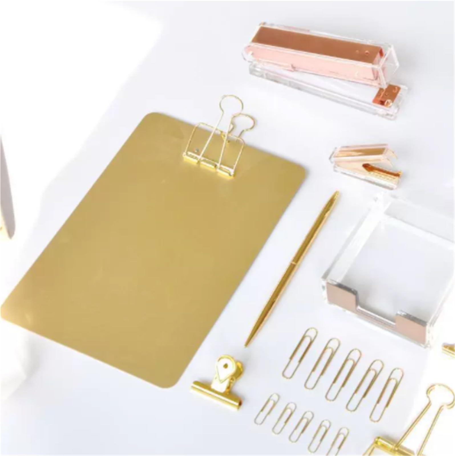 Schowek 2 szt. A5 notes ze stali nierdzewnej uchwyt na papier metalowy klips ergonomiczny kształt do użytku domowego w biurze i szkole(Golden)