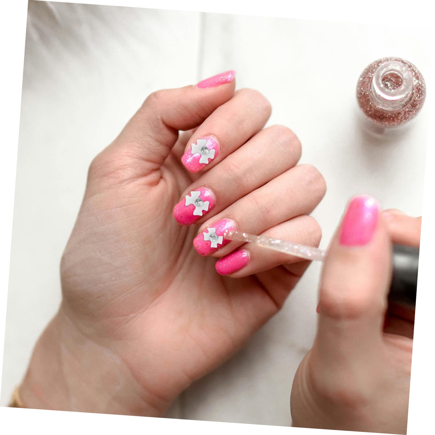 5 Set Ciondoli Per Unghie Con Accessori Per Nail Art Per Decorazioni Manicure Eleganti E Creativi Per Appassionati E Professionisti 40 Pezzi*5