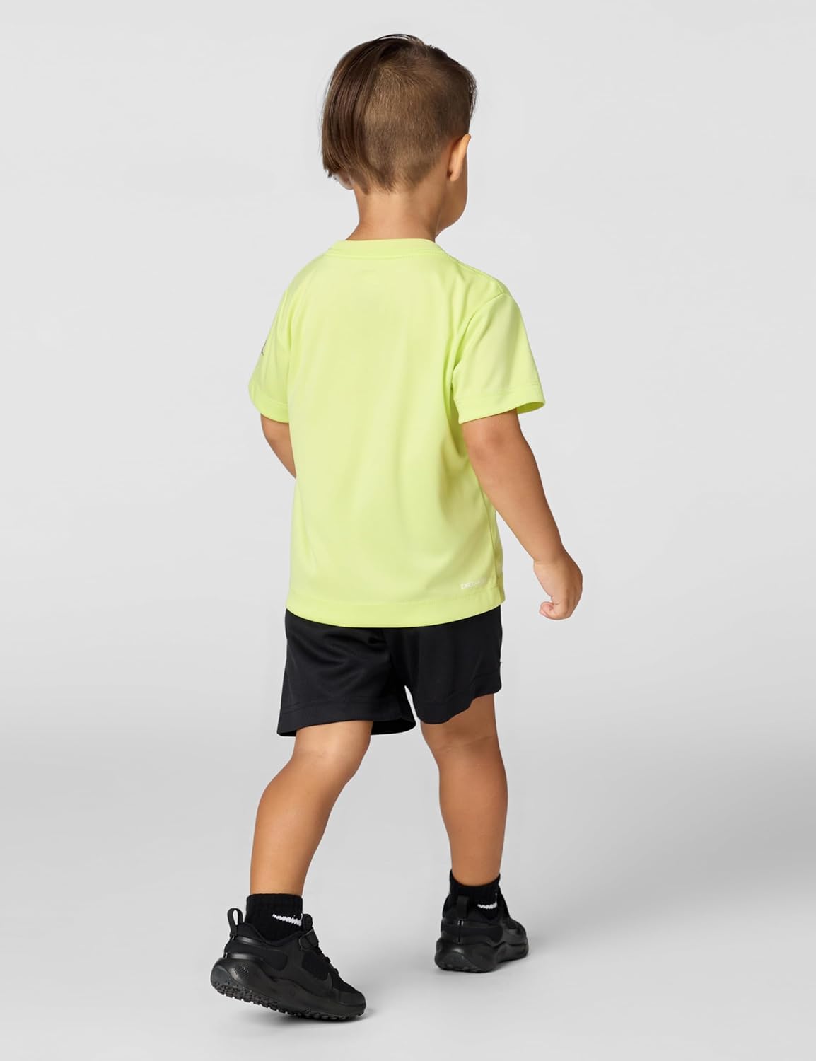 Nike Boys' Dri-FIT Sportswear T-Shirt and Mesh Shorts 2-Piece Outfit Set