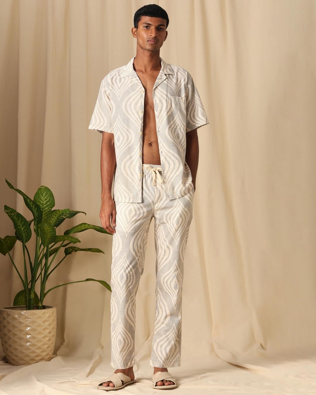 MUFTI Olive Relaxed Fit Trousers 3