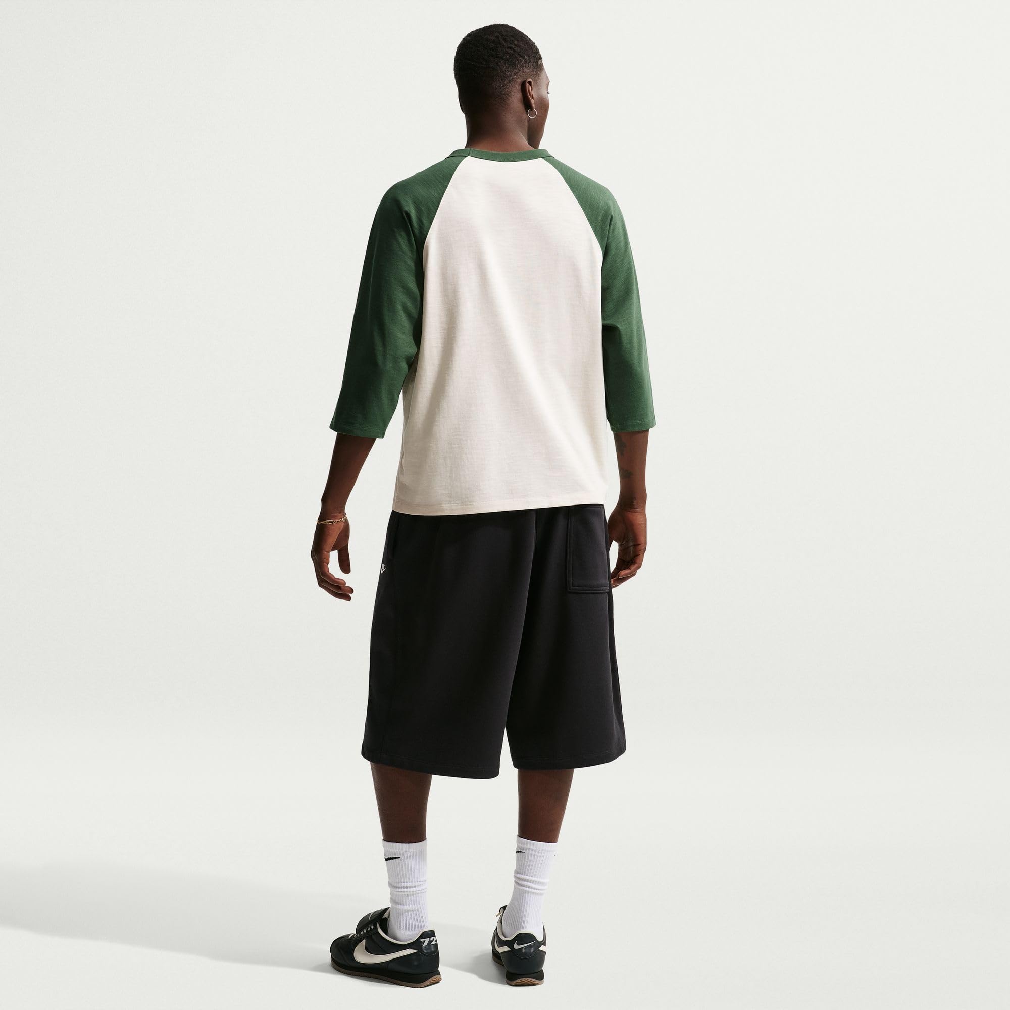Nike Club Oversize-Shorts aus French Terry für Herren, II5712