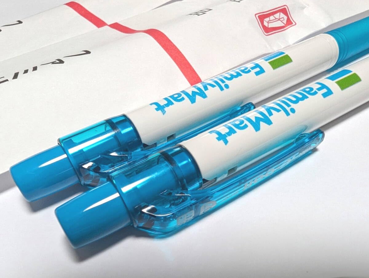FamilyMart ボールペン ホワイト・ブルー Amazon | FamilyMart ファミリーマート ボールペン 2本セット ペン