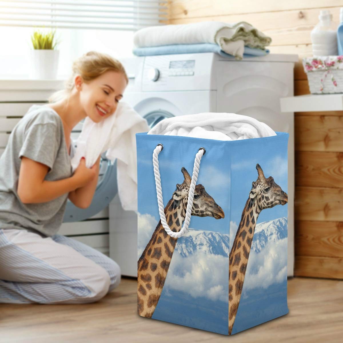Giraffe Mountain Sky Cloud großer Wäschesack, freistehend, faltbar, mit Tragegriffen