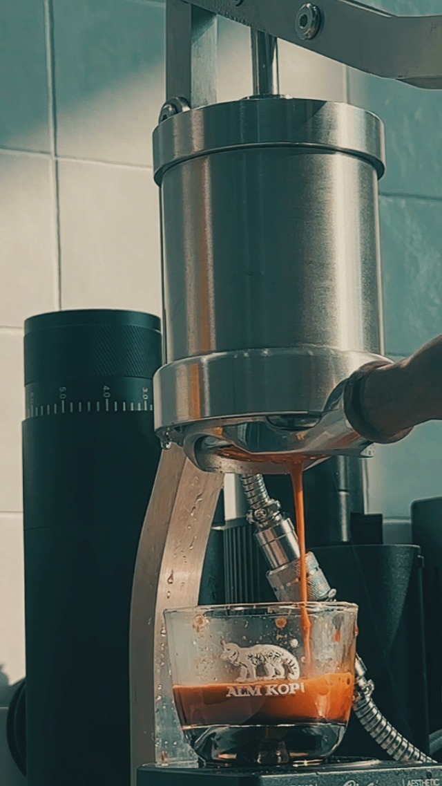 Amazon.com: ALM KOPi MW2P - Manual Lever Espresso Machine 58mm