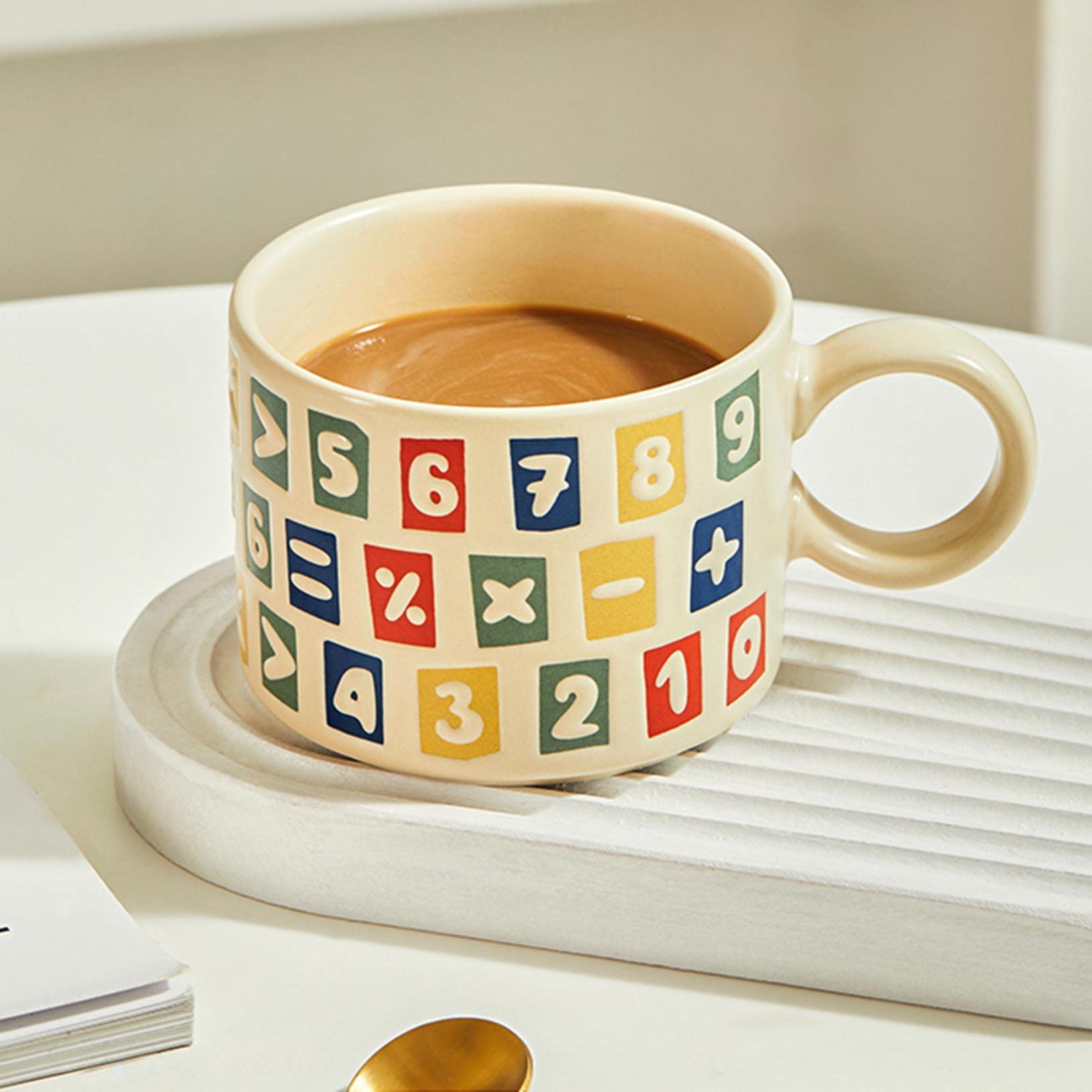 ZALTAS Duży ceramiczny kubek śniadaniowy, rzeźbiony ręcznie malowany ceramiczny kubek na płatki owsiane z okrągłym uchwytem, kubek na mleko z wytłoczonym INS, duża filiżanka do kawy, słodka woda B-300