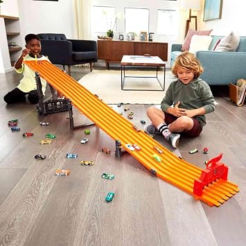 Hot Wheels Toy Car Playset with Lights, Sounds & 6 1:64 Scale Vehicles, Super 6-Lane Raceway, 8-foot Track that Rolls Up for Storage