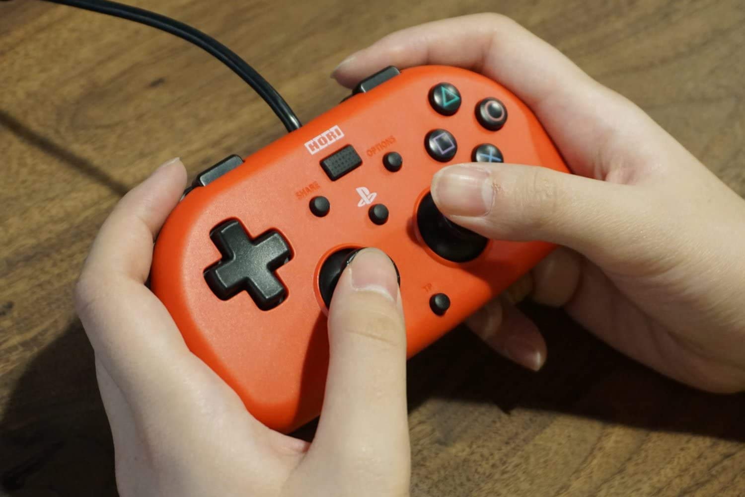 Hori Wired Controller Light for PlayStation 4 - Red Ver. [PS4](Import Giapponese)