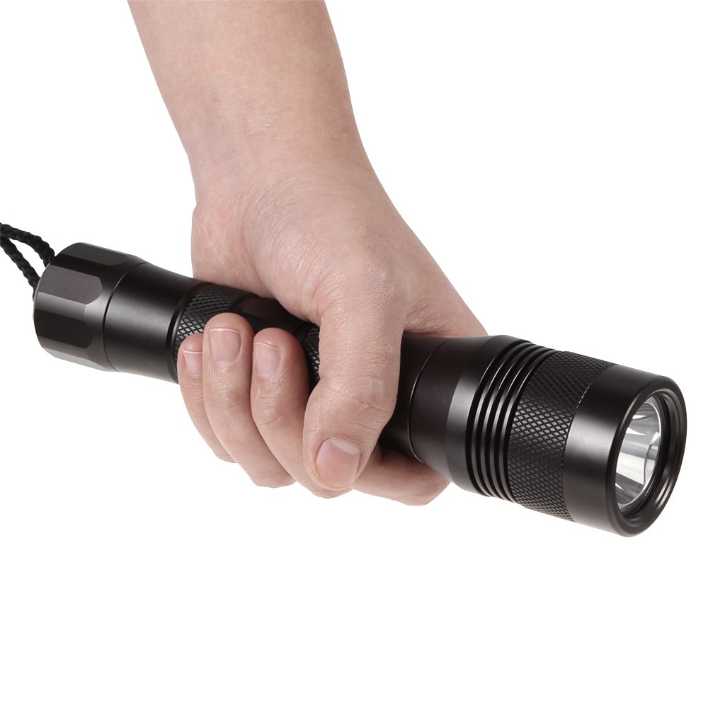 SecurityIng® Unterwasser Tauchen Taschenlampe 1000Lm 150M Wasserdicht LED Professionelle Taschenlampe von 3 x 1,5V LR14 Batterien(Nicht enthalten)