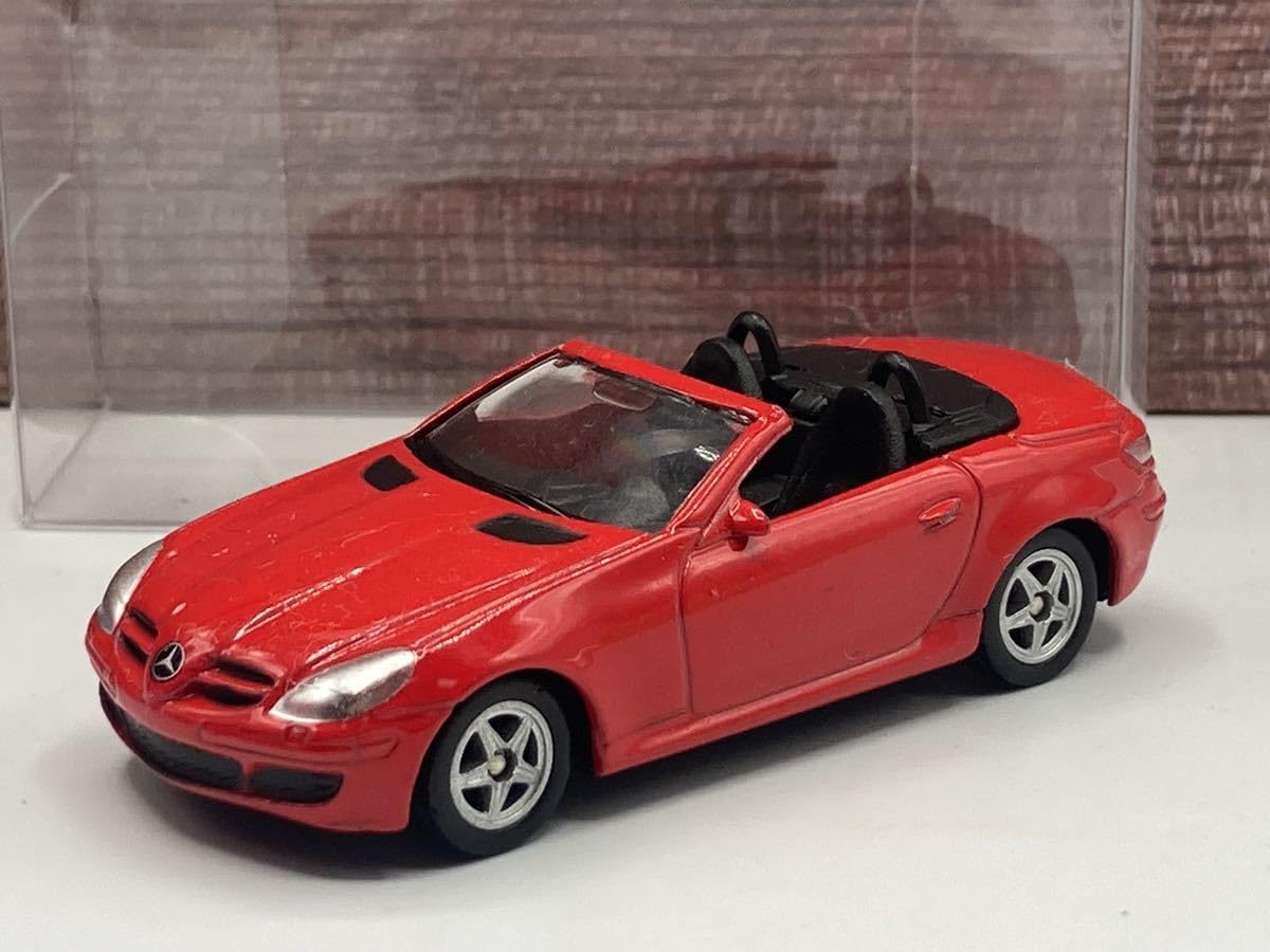 メルセデス　ベンツ　W196　ミニカー　イタリア　　ダイキャスト　ポリスティル ミニカー 1/18 メルセデス ベンツ W196R ストリームライン 1954