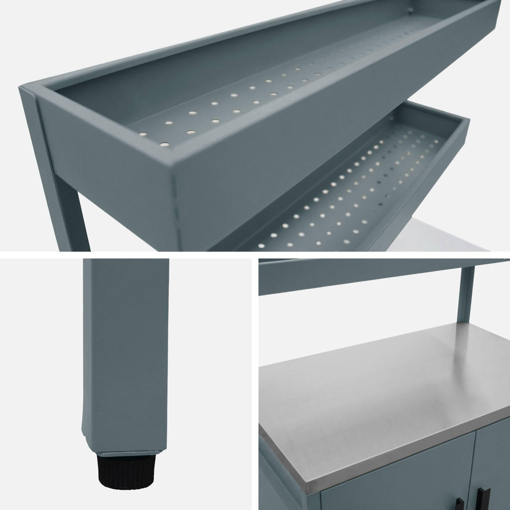 sweeek - Cuisine d'extérieure en acier bleu gris avec 2 étagères suspendues et 2 portes L80cm