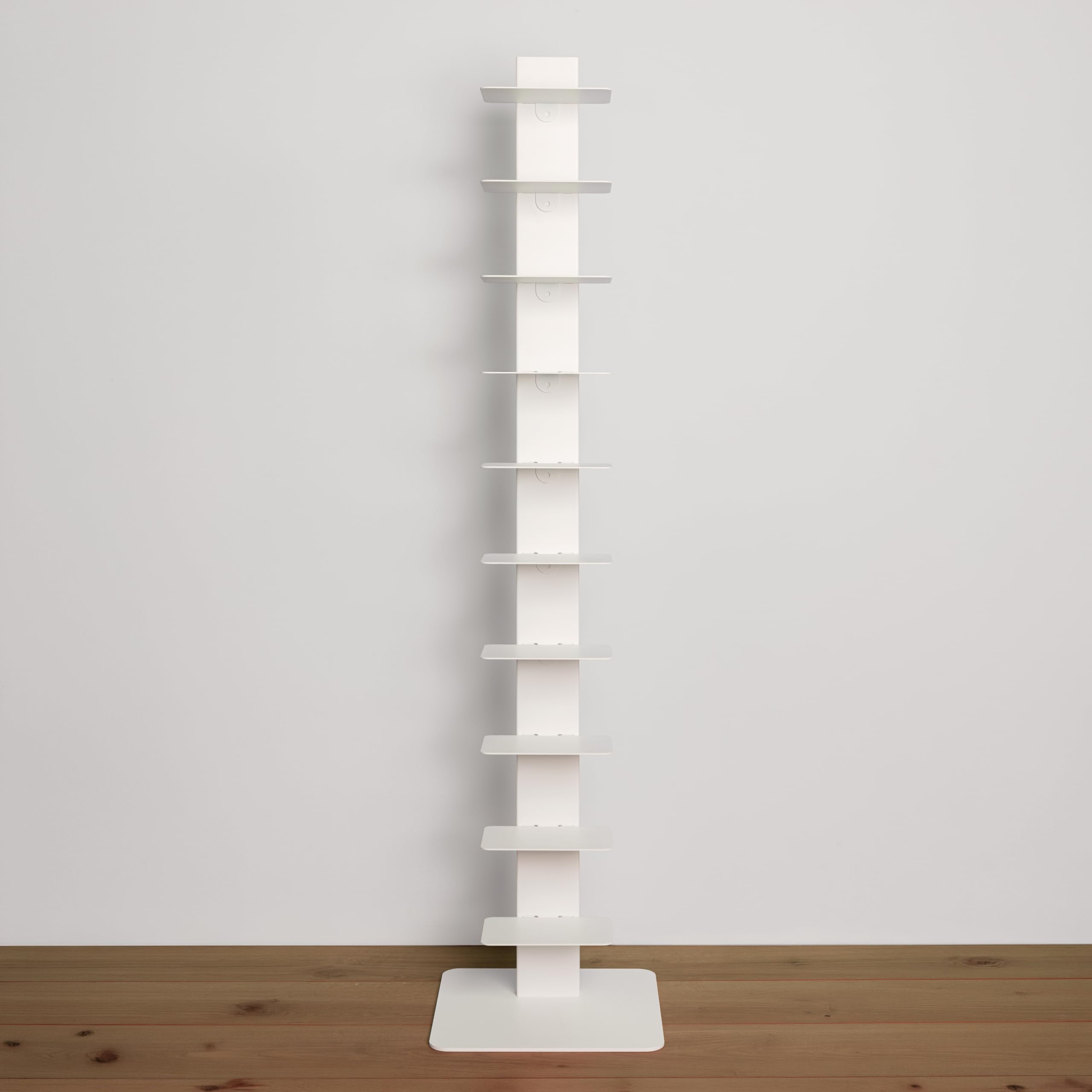 STEELNOVO | Beatrice, Libreria Verticale Salvaspazio con 10 Ripiani, Altezza 150 cm, Libreria a Colonna in Acciaio Verniciato Moderna, Scaffale da Terra Colore Bianco, Soggiorno, Studio, Made In Italy