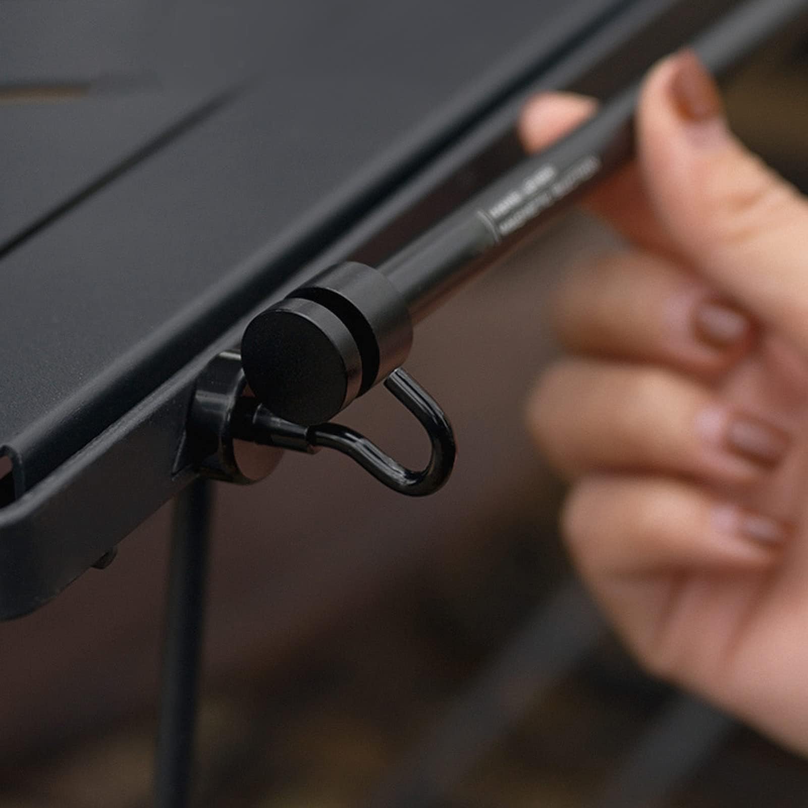 Magnetische Gardinenstangen, Hängestange mit 2 Magnet Haken | Metall Tür Handtuchhalter Kühlschrank Outdoor Camping Tisch Stange Aufhänger Küchenherd Backofen Geschirrspüler Waschmaschine