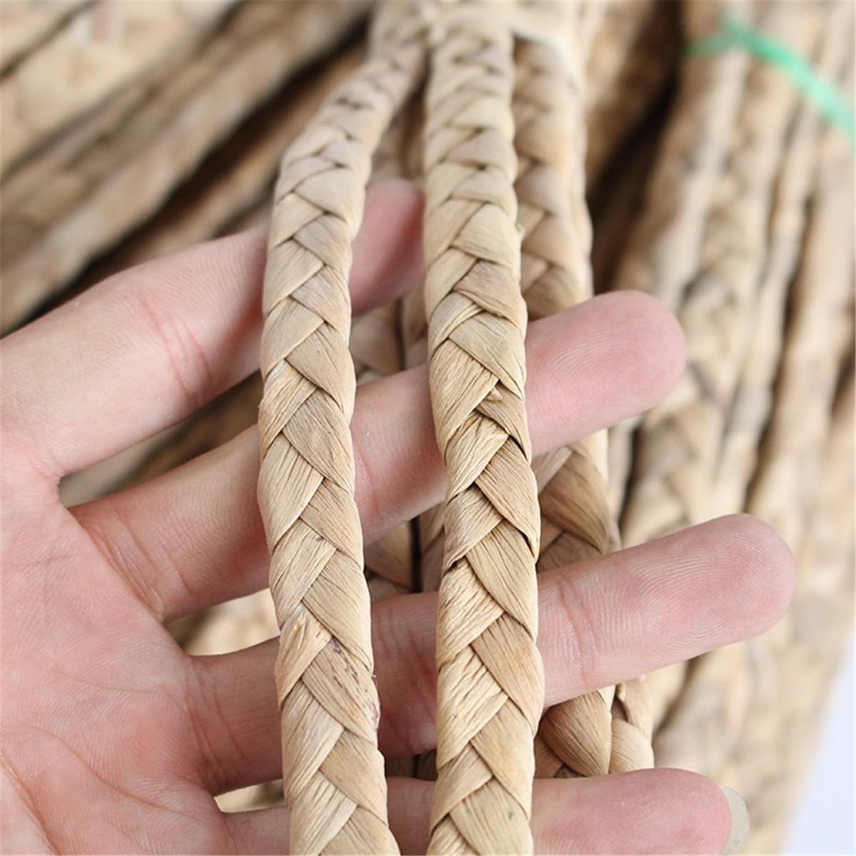 Czsycdsf 30 Meter 3 Strand Fiber Natural Corn Husk Braid Weave Braid Materials, Rattan Weave Material Basket Weaving Reed Weaving Supplies Rope for Crafts, DIY Projects and Repair Supplies, 1cm Width