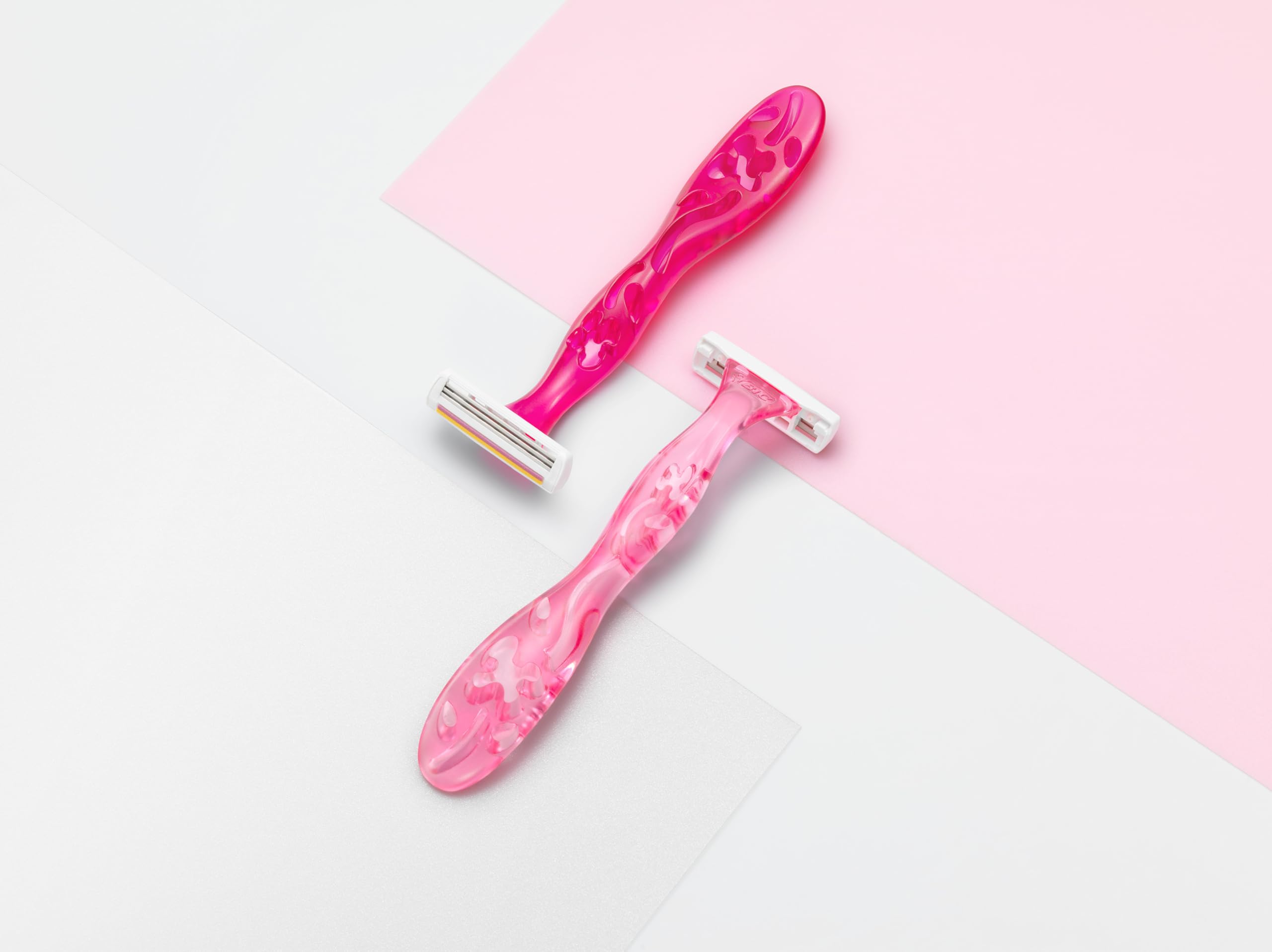 BIC Miss Soleil Colour Collection, rasoio a tripla lama da donna, in acciaio inox, con manici a fiore, confezione da 8
