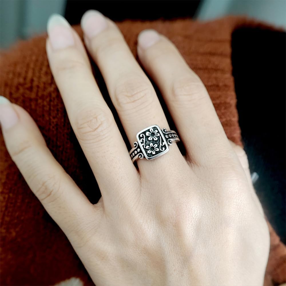 Square Carved Daisy Flower Signet Ring,Elegant Dainty Retro S925 Sterling Silver Floral Ring Statement Ring for Women