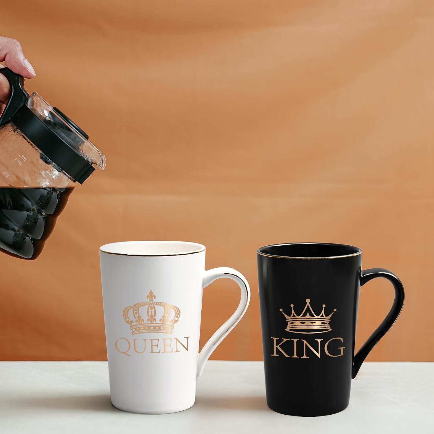 Cabtnca King and Queen Mug Set, Couples His and Hers Gifts for Mothers Day Fathers Day Christmas, Funny Coffee Mug Set for Couples, Wedding Engagement Newlyweds Gifts for Husband and Wife, 14 Oz