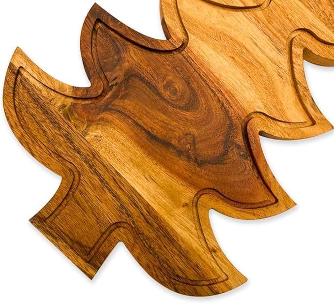 Christmas Tree Cutting Chopping Board for Kitchen with Grooves, Charcuterie Wooden Serving Tray for Cheese Serving Platter Christmas Gift 33L x 22.9W cm Natural Wood Brown
