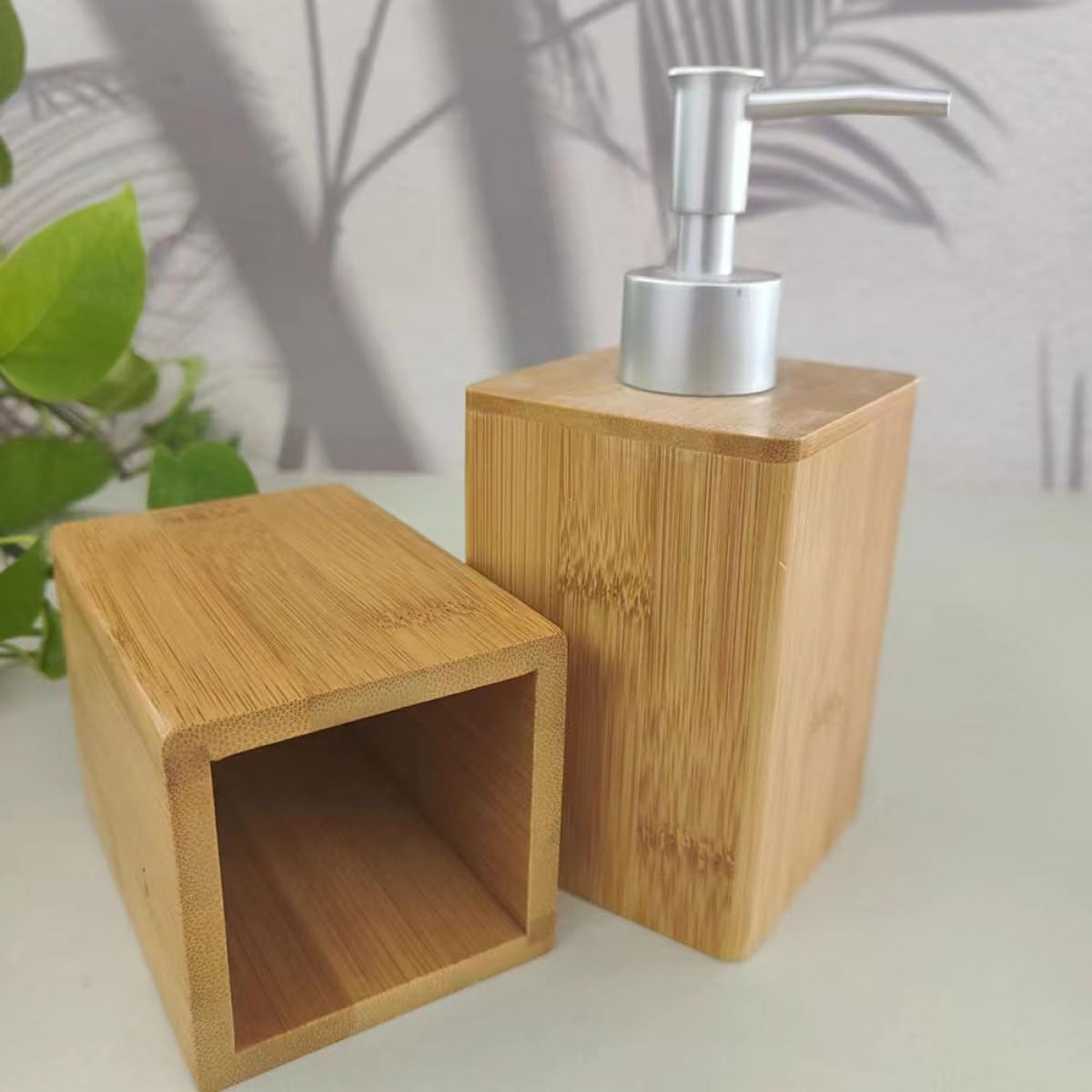 Uonlytech Set Accessori Bagno in Bambù Dispenser di Sapone Ricaricabile e Bicchiere Porta Spazzolino per Uso Domestico in Bagno Elegante e Funzionale