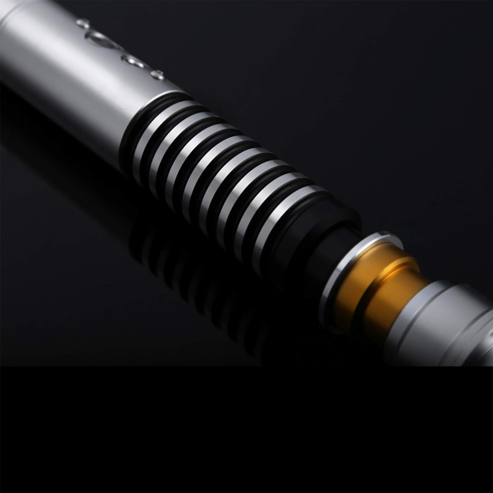 11色カラーチェンジ ライトセーバー 3種類のサウンド変更可能 シルバーヒルト 11色カラーチェンジ ライトセーバー 3種類のサウンド変更可能