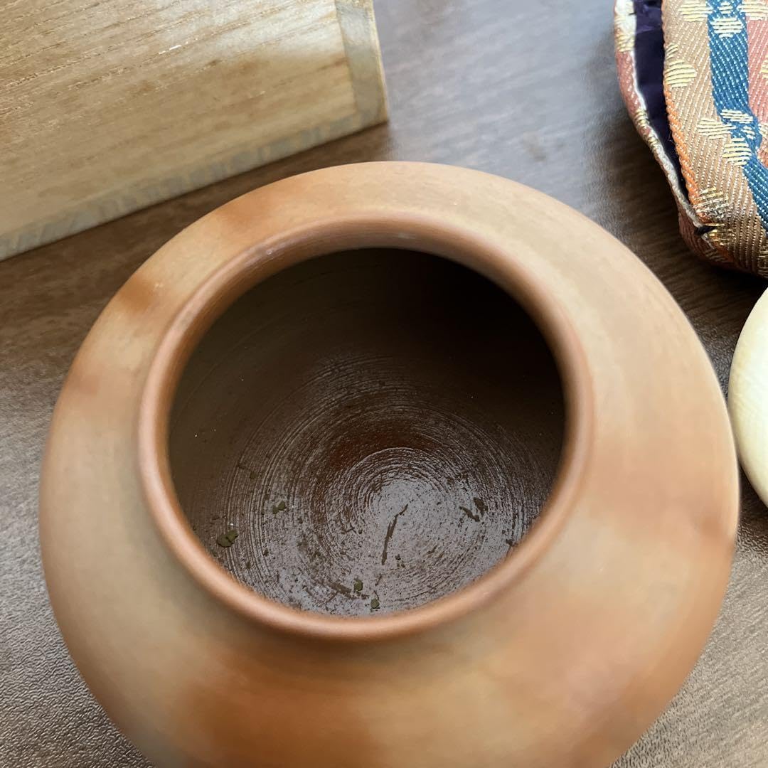 茶道具 備前焼火襷茶入 木村陶峰 備前肩衝火襷茶入（仕覆：菊唐草） 木村陶峰造 | seishodo.com