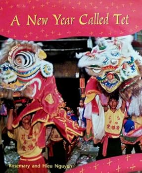 Paperback Rigby on Our Way to English: Leveled Reader Grade 2 (Level J) New Year Called TET, a (On Our Way English) Book