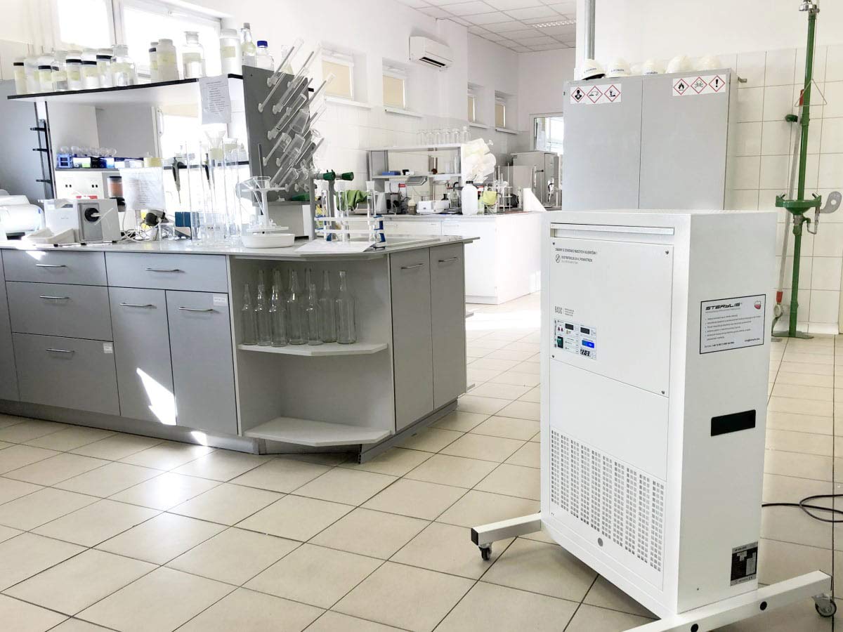 MBH Profesjonalny przemysłowy oczyszczacz powietrza Sterylis Basic 100