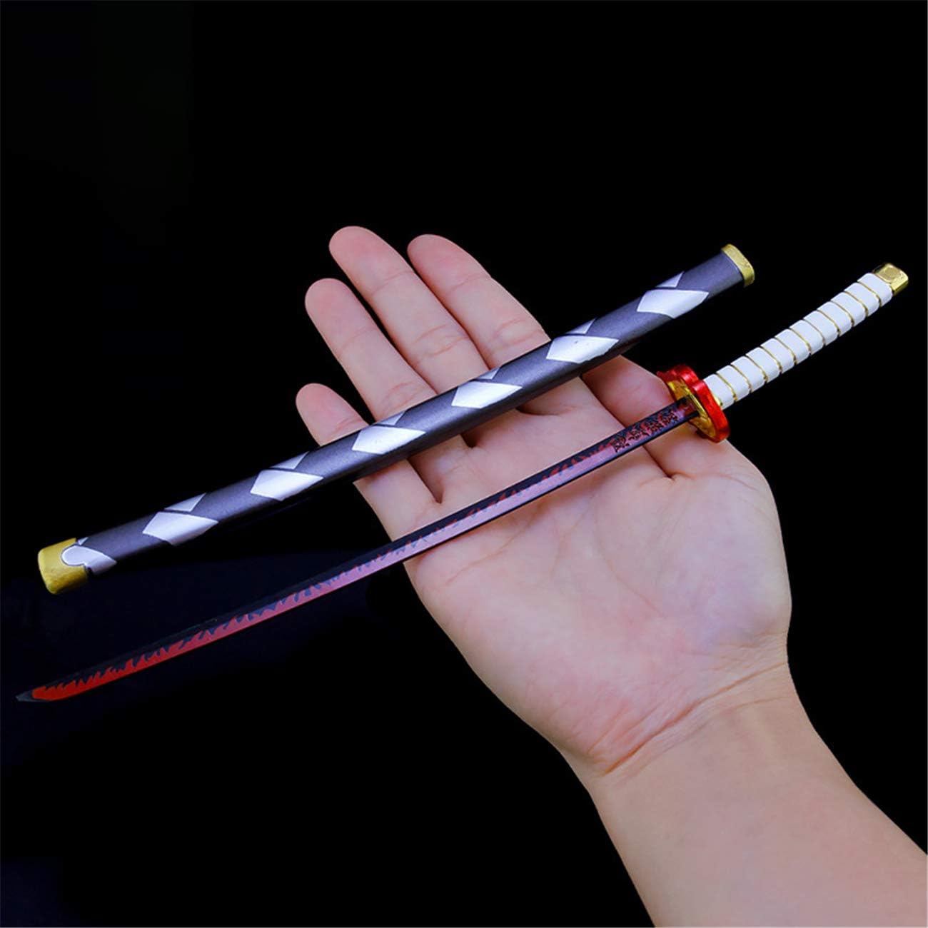 Amazon Co Jp Butukomu 鬼滅の刃 煉獄 杏寿郎 金属塗装ミニ日輪刀模造刀 多色 子供 大人の塗り絵 芸術 塗装 落書き 記念物 小物 Cos 玩具 変装 イベント クリスマス ホビー 通販