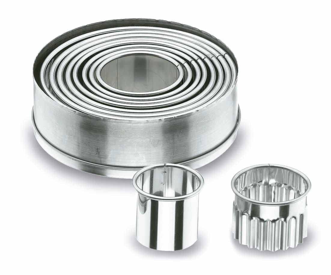 Lacor-68069-SET of 9 Round Plain Dough Cutters S.STE