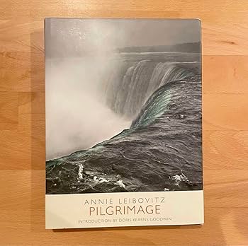 【お値下げ中】限定版スーパースターの写真集by ANNIE LEIBOVITZ Amazon.co.jp: アニーリーボヴィッツ写真集 ANNIE LEIBOVITZ