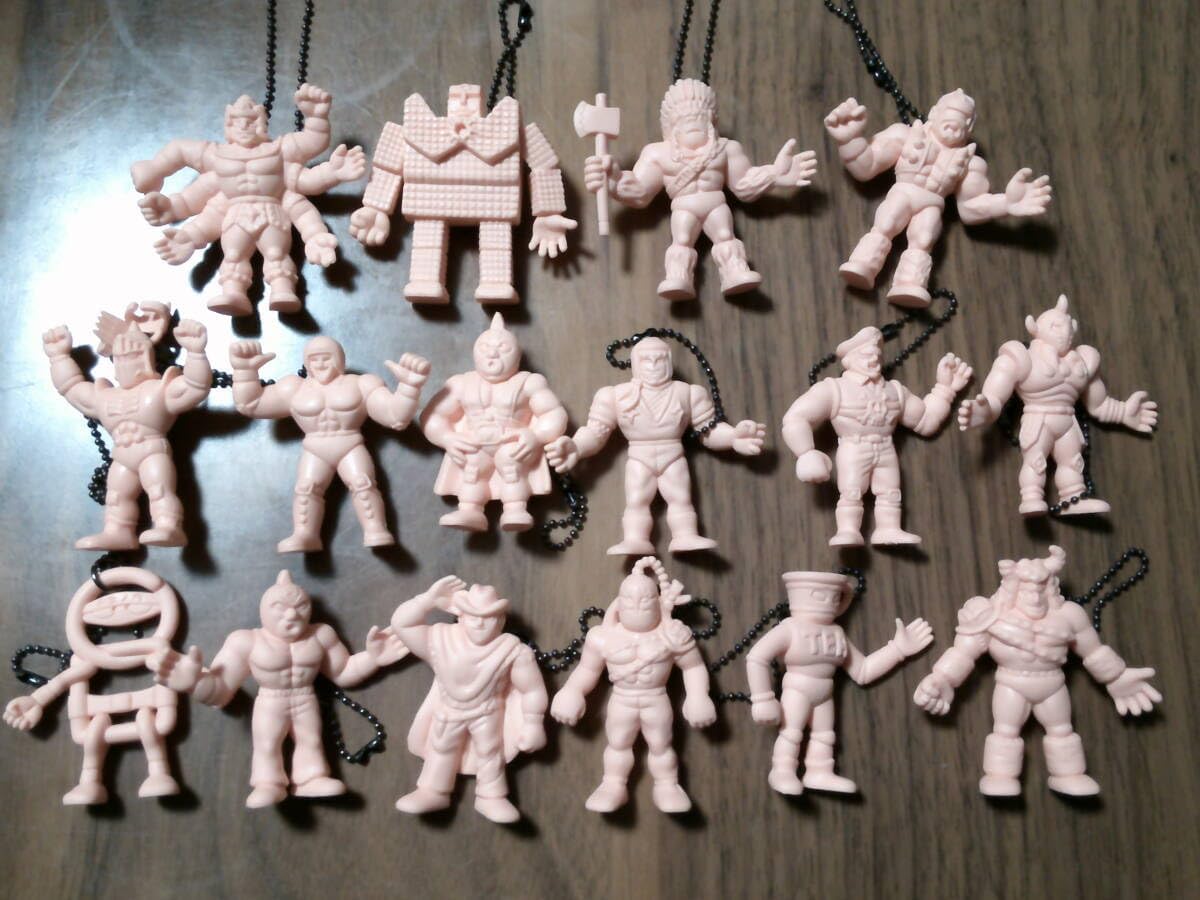 refreshmenttoy アメトイ　フィギュア　インディーズソフビ　おもちゃ About refreshment toy | refreshment toy (リフレッシュメント トイ)