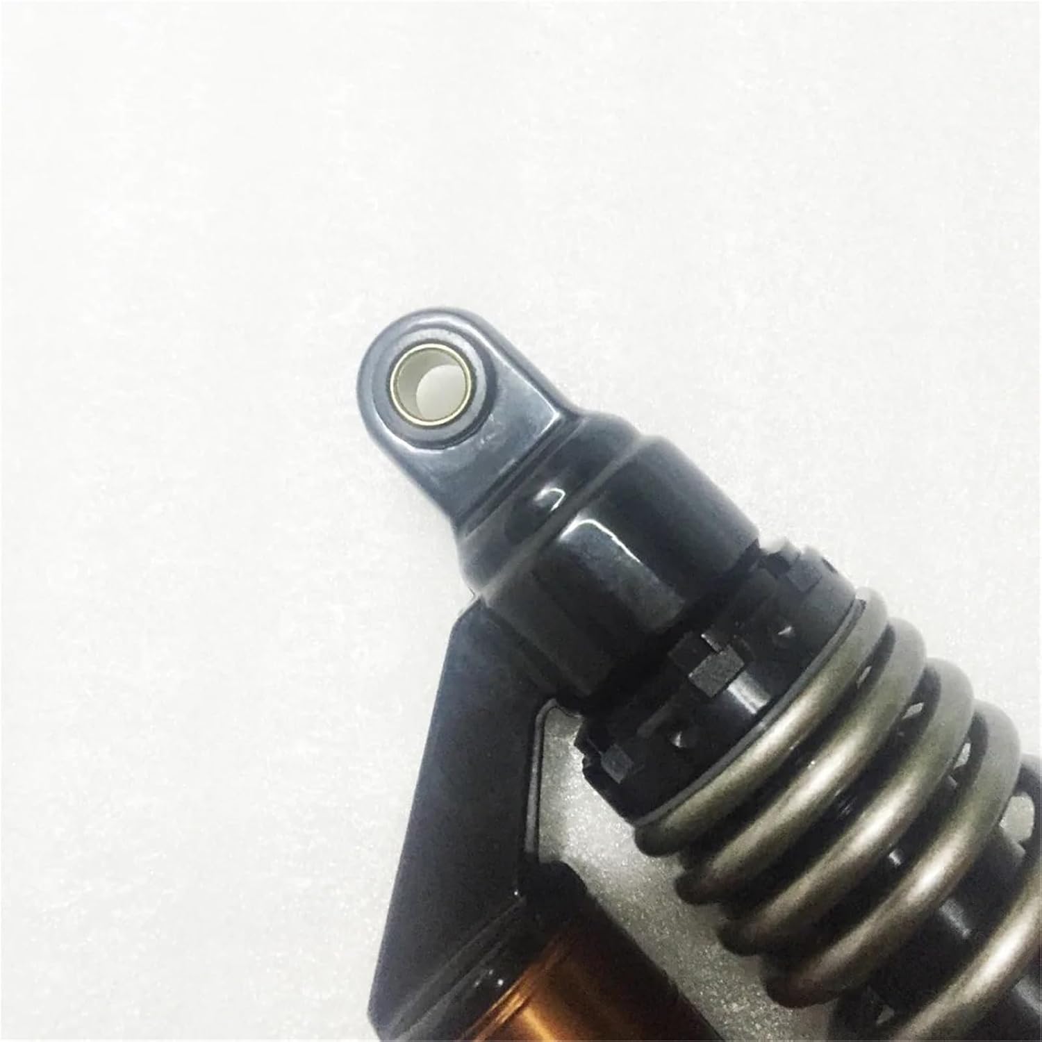 ショックアブソーバーアクセサリー 205mm オートバイショックアブソーバー リアサスペンションストラット 交換部品 に適合するヤマユニバーサル  12mm スプリング 420mm オートバイ ショックアブソーバー サスペンション バイク用ストラットアブソーバー リアショック ... ショックアブソーバー 340 ミリメートル 350 ミリメートル 360 ミリメートルオートバイリアショックアブソーバースズキ用ヤマ