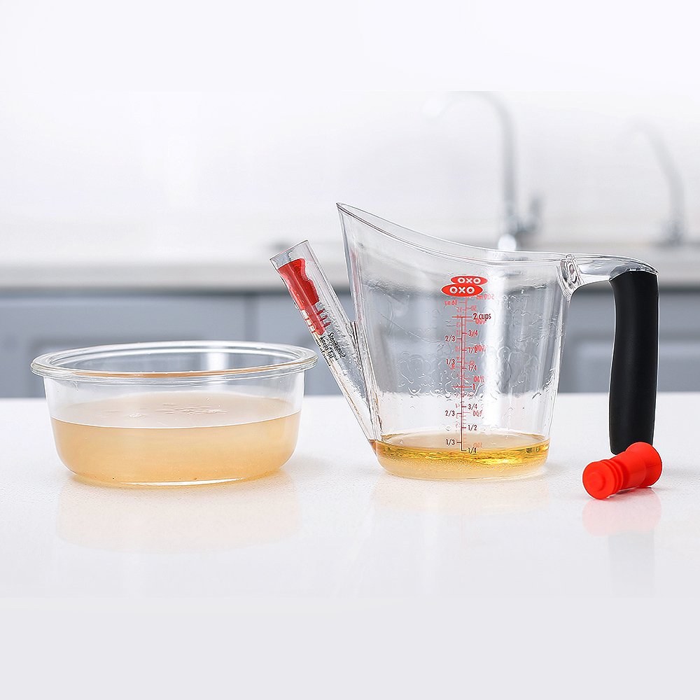 Amazon.com: OXO Good Grips 2-Cup Fat Separator - Clear/White/Black : Health  & Household
