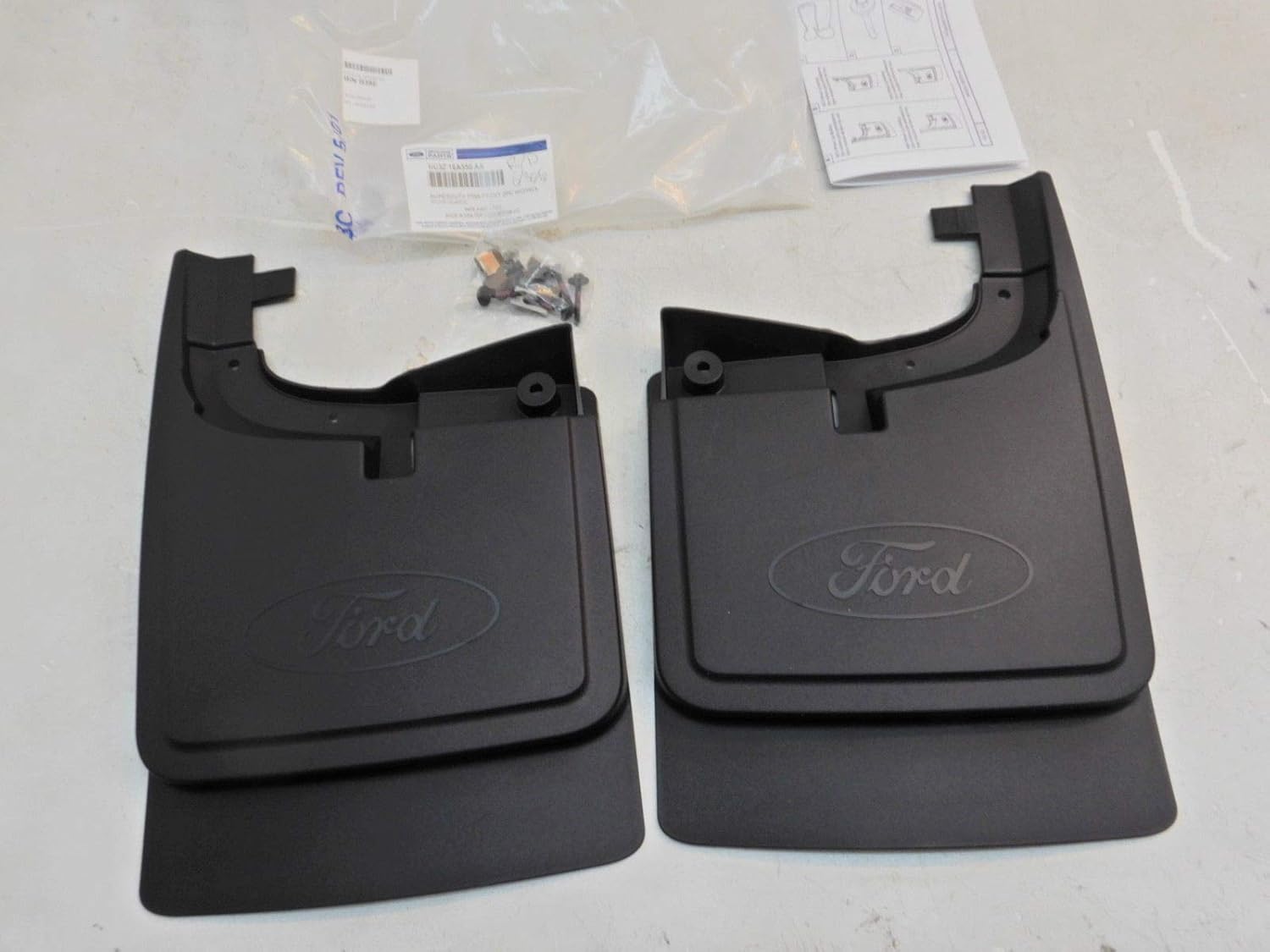 Ford Genuine HC3Z-16A550-AA Splash Guard, 1 Pack