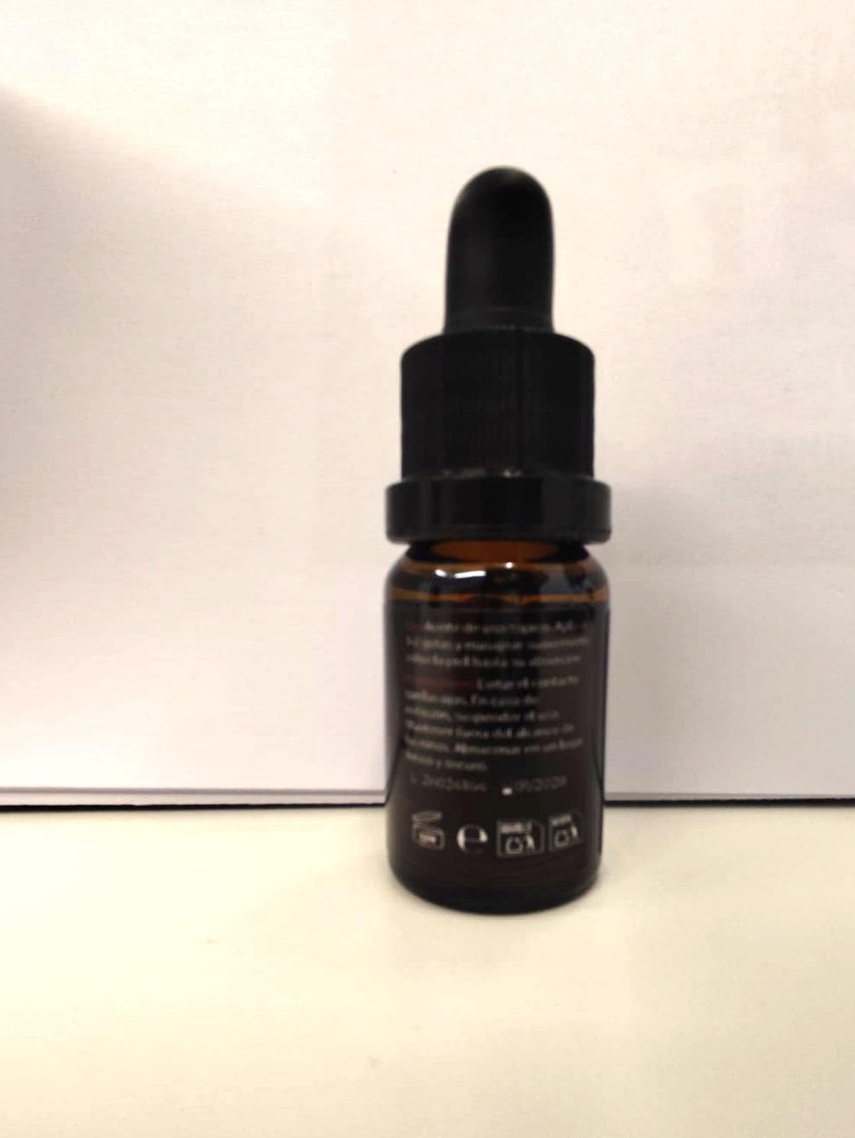 Aceite de semillas de cáñamo premium 40% | Prensado en frío y vegano | Aceite natural puro sin aditivos | Calidad ultra probada en laboratorio | Yamnaya